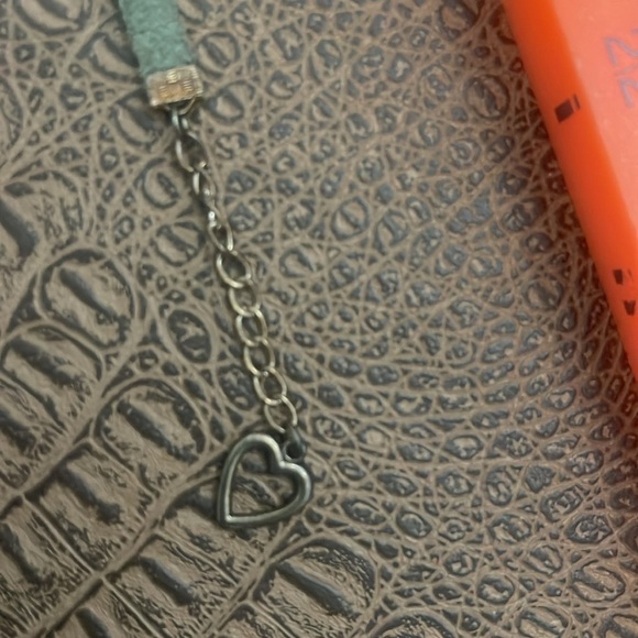 Green Faux Leather “Live Laugh Love” Wrap Bracelet - Picture 9 of 9